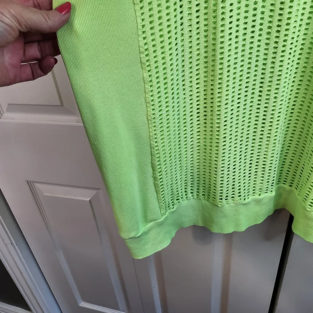 LEI Active Neon Lime Green Mesh Long Sleeve Top Plus Size 22/24 Relaxed Fit